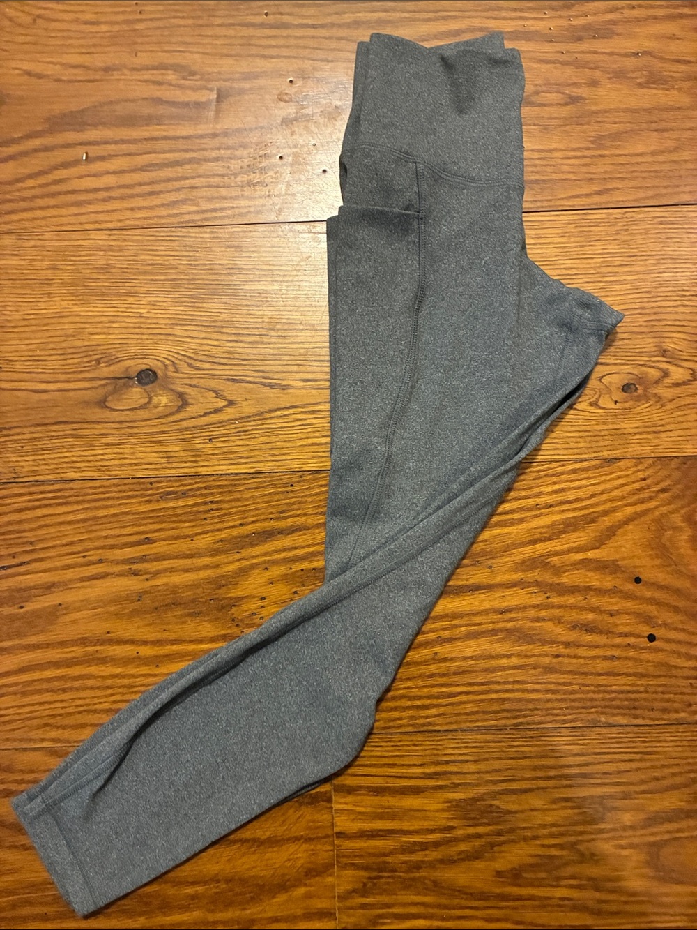 Women’s Gray Performance Leggings with Pocket